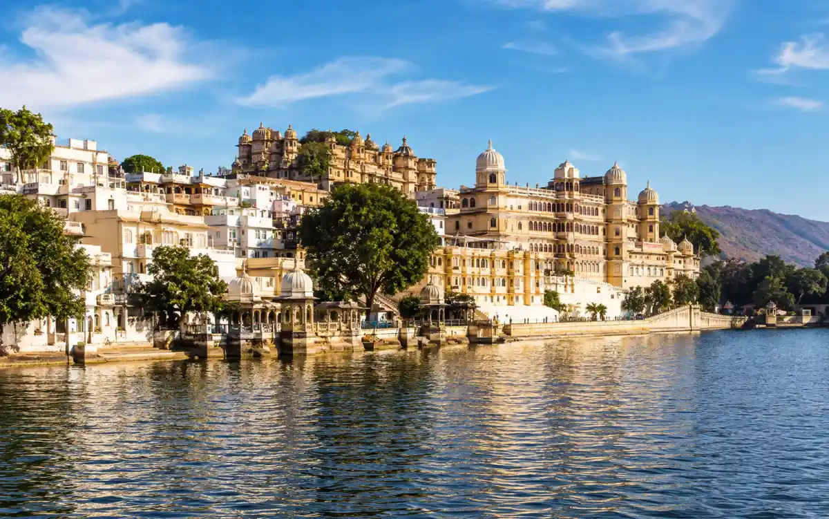 Udaipur Tourist Places & Tour Packages