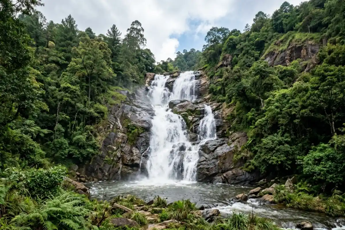 5. Silver Cascade Falls - YahTrip Travel Guide