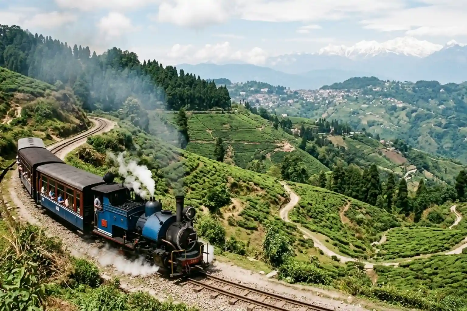 4. Darjeeling Himalayan Railway - YahTrip Travel Guide